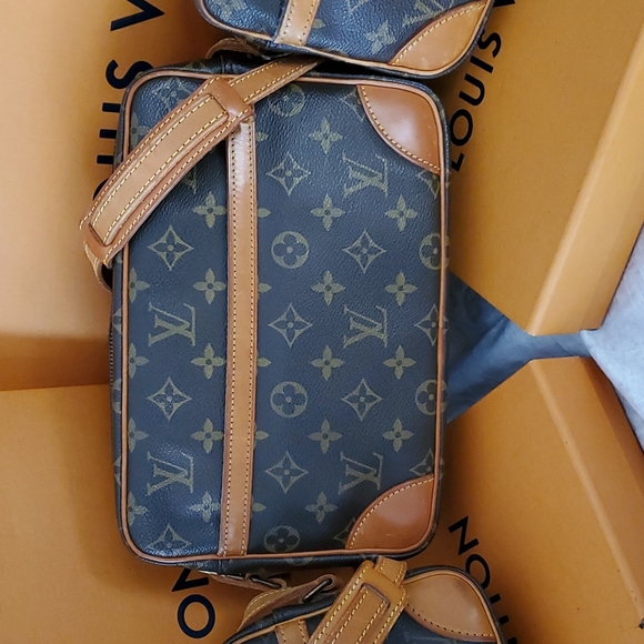 Louis Vuitton Monogram Trocadero Crossbody bags - Picture 4 of 12